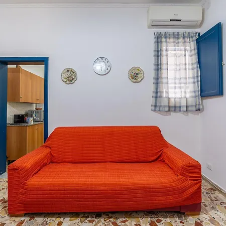 Wolf House Apartment *