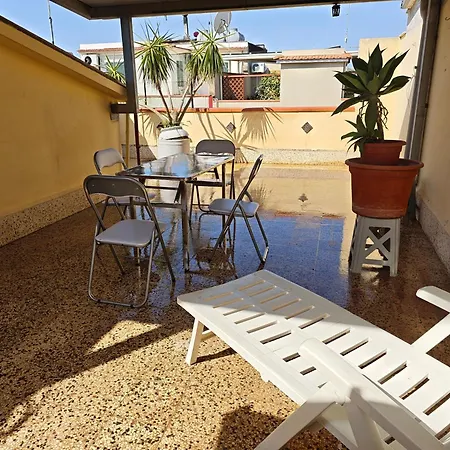 Wolf House Apartment Noto