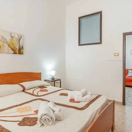 Wolf House Apartment *
