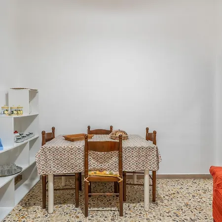 Wolf House Apartment