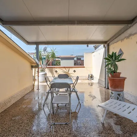 Wolf House Apartment Noto